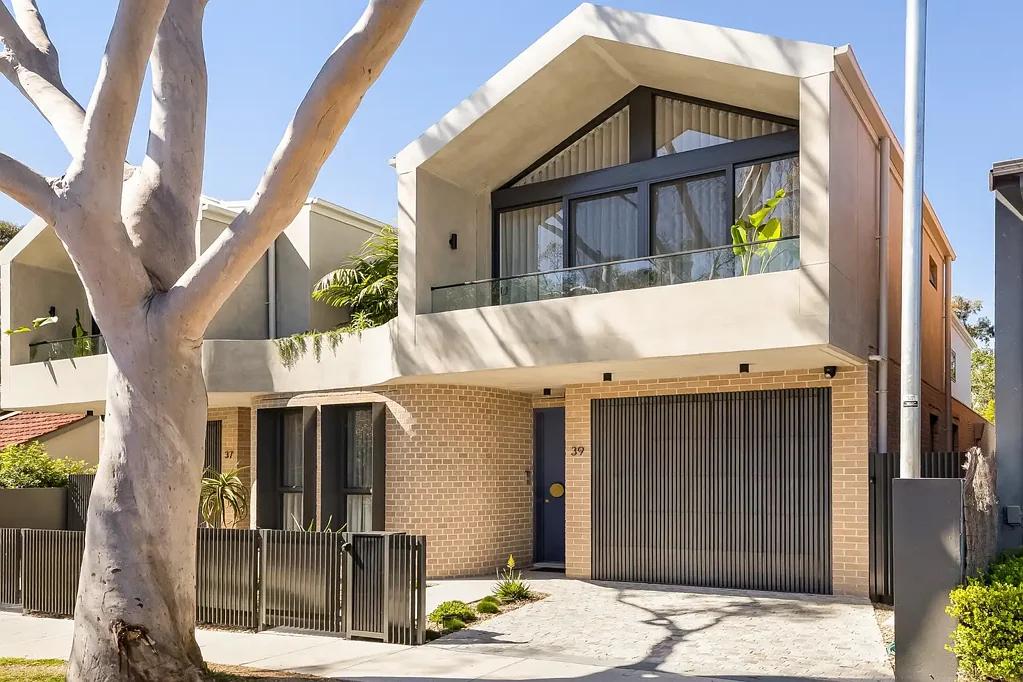 Dulwich Hill 4ਬੈੱਡਰੂਮ Brand-new architecturally designed residence
