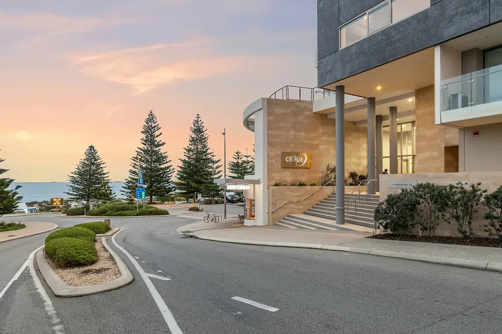 Scarborough 3कमरा GENEROUS LIVING. EXCEPTIONAL LOCATION.