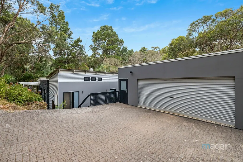 6 Waratah Close, Belair, SA 5052