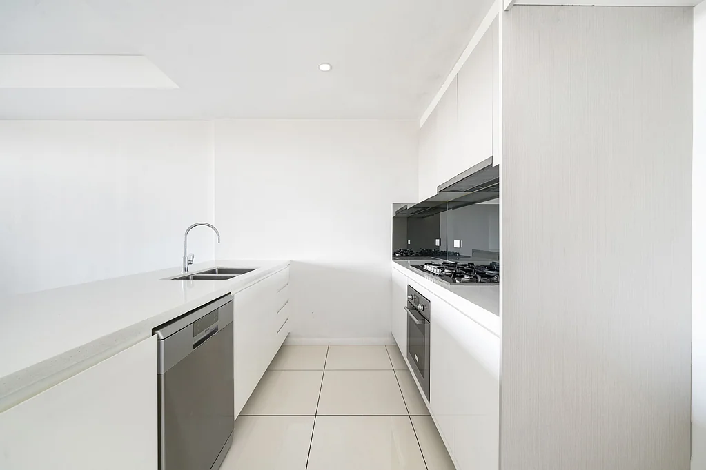 Luxury Living in Peaceful Location