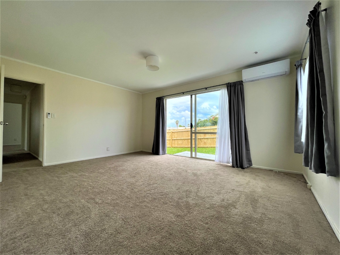 1/136 Shifnal Drive, Randwick Park, Auckland - Manukau, 3 Schlafzimmer, 1 Badezimmer