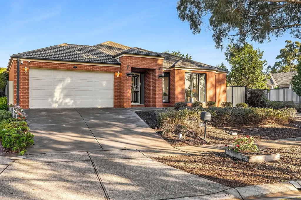 8 Bassenthwaite Vista, Harkness, VIC 3337