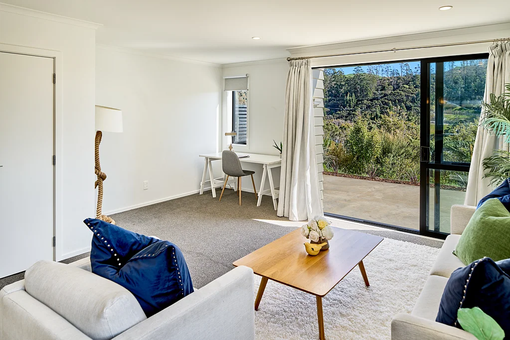 Whitby 3ਬੈੱਡਰੂਮ MOVE-IN READY WITH STYLE AND COMFORT