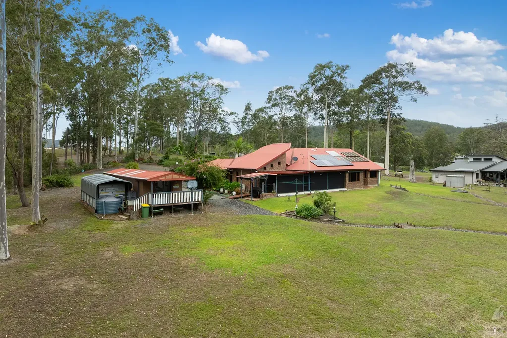 Coolongolook 4ห้องนอน Acreage Living with River Access, Space & Serious Lifestyle Appeal