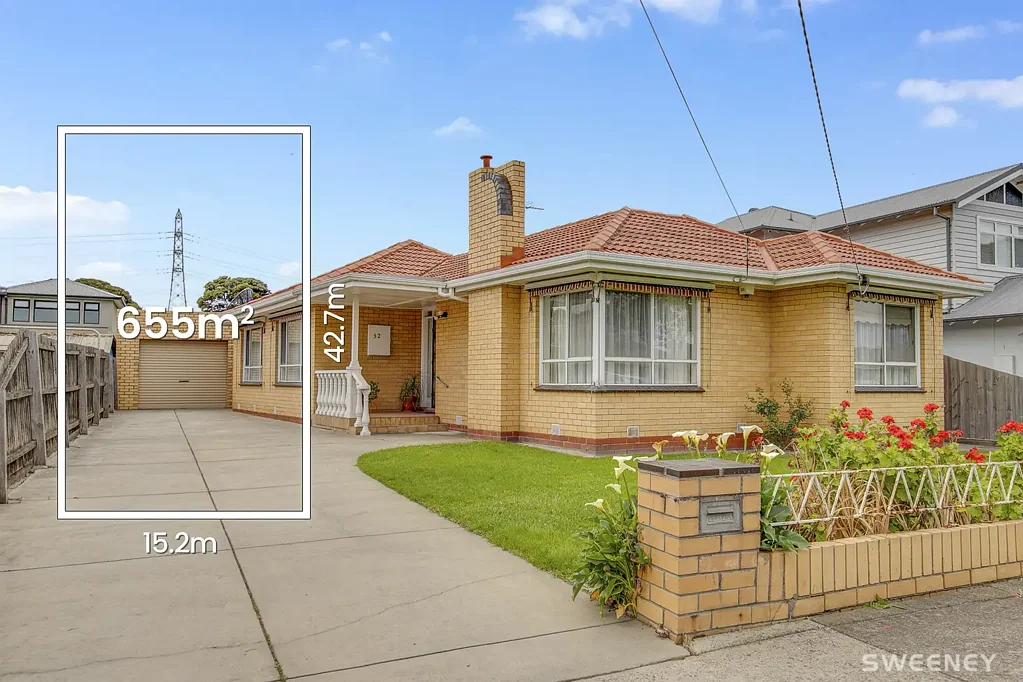 Altona North 3房 备受珍爱的家庭魅力，占地约 655 平方米，朝北 Cherished Family Charm on 655m² (Approx.), North Facing