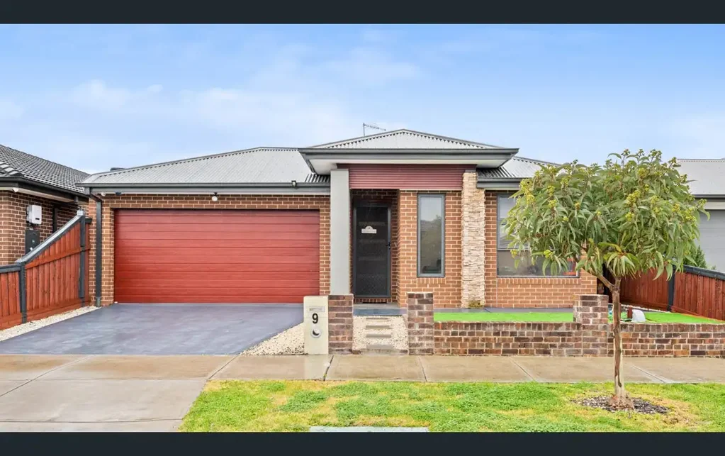 Modern Family Home with 4 Bedrooms in Mickleham