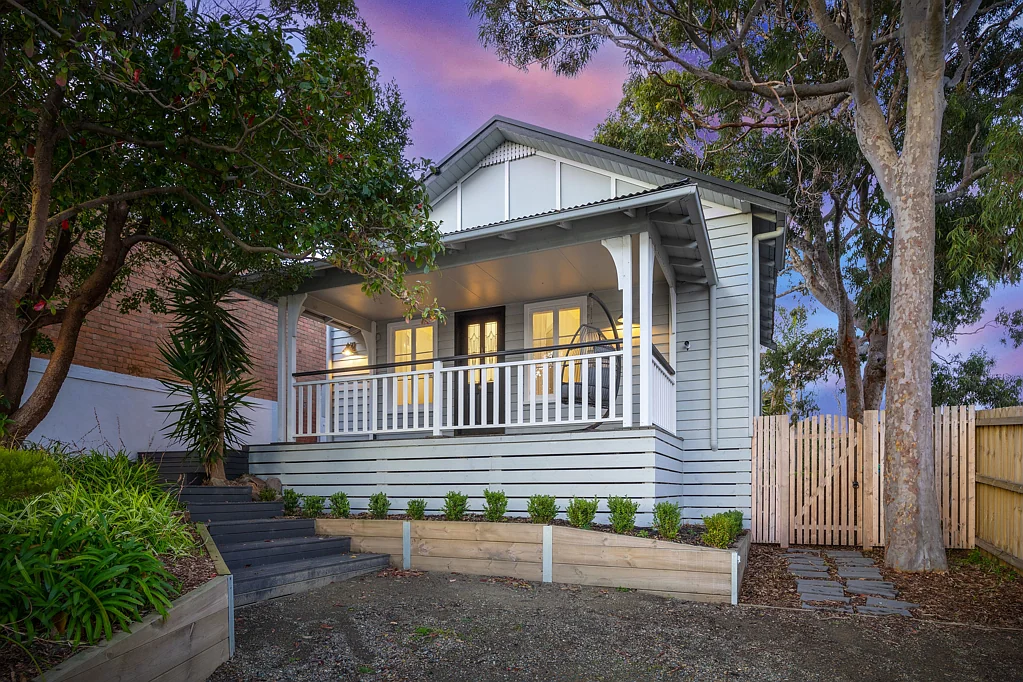 25 Seventh Avenue, Rosebud, VIC 3939