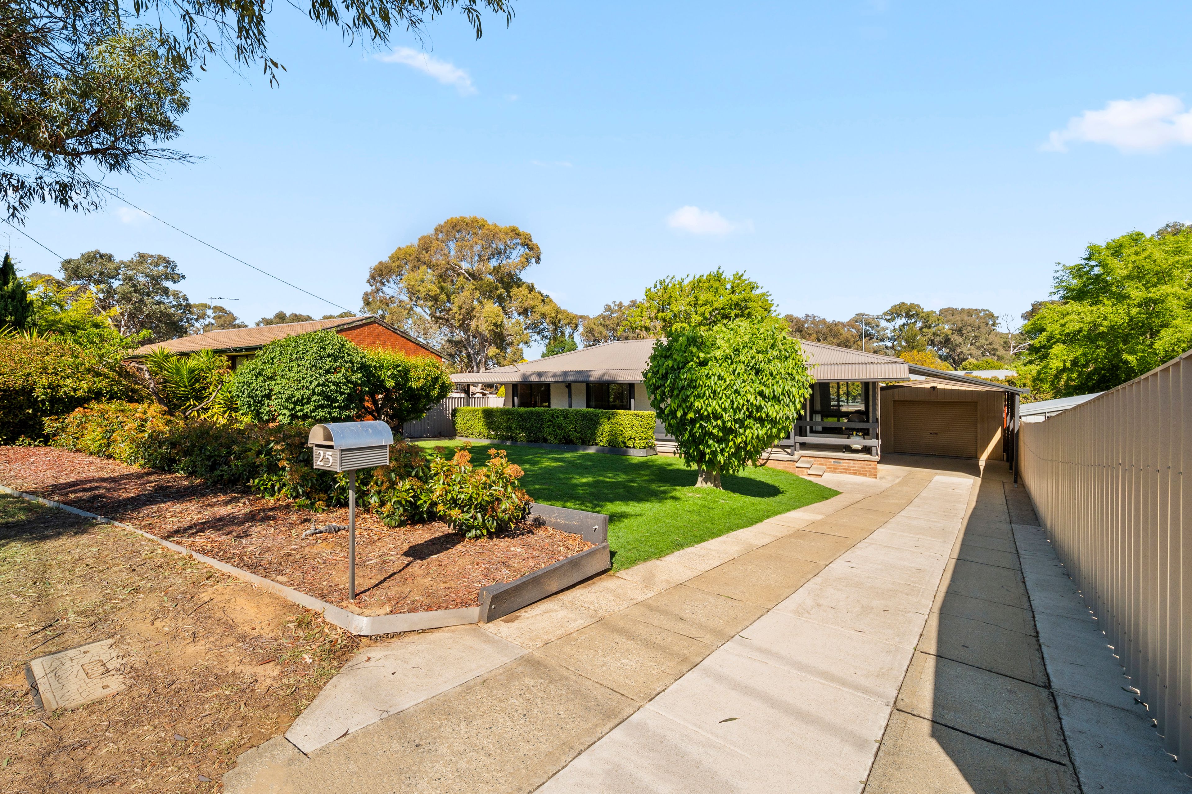 25 DUNN ST, QUEANBEYAN WEST NSW 2620, 0房, 0浴, House