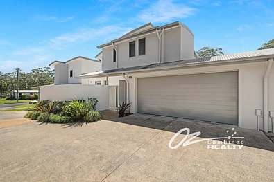 2/80 Currambene Street, Huskisson, NSW 2540, 3 Bedrooms, 3 Bathrooms, Townhouse