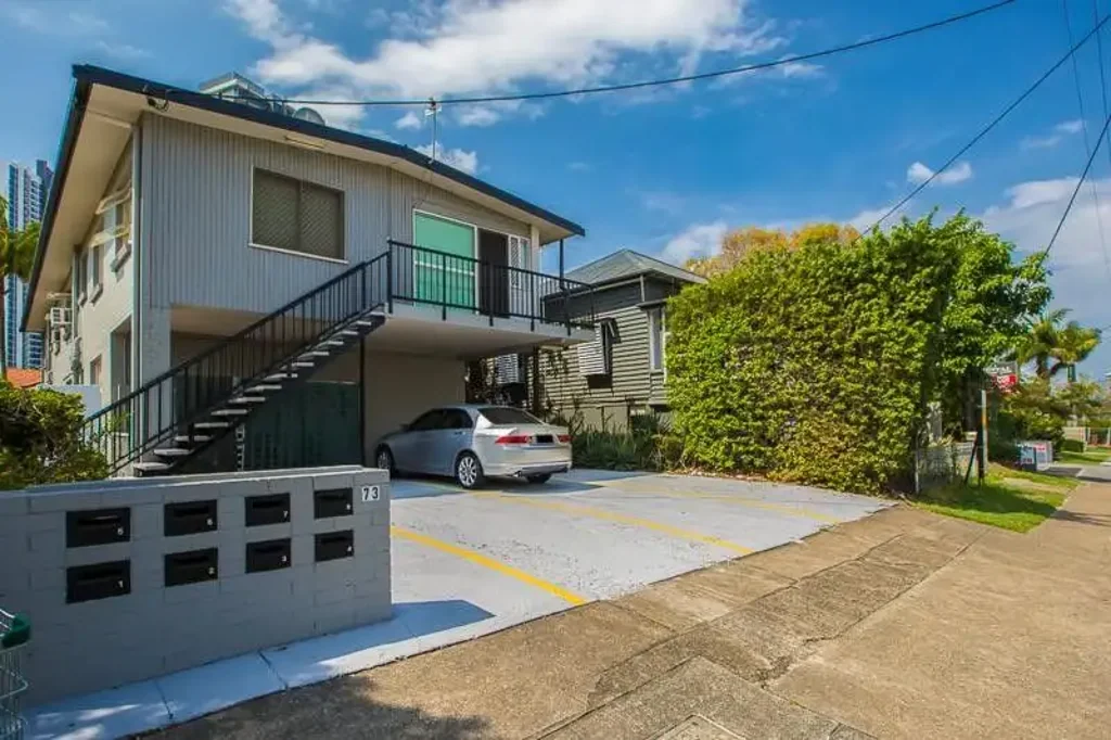 Southport 1房  Perfect Entry Level Buy or Investment Opportunity!