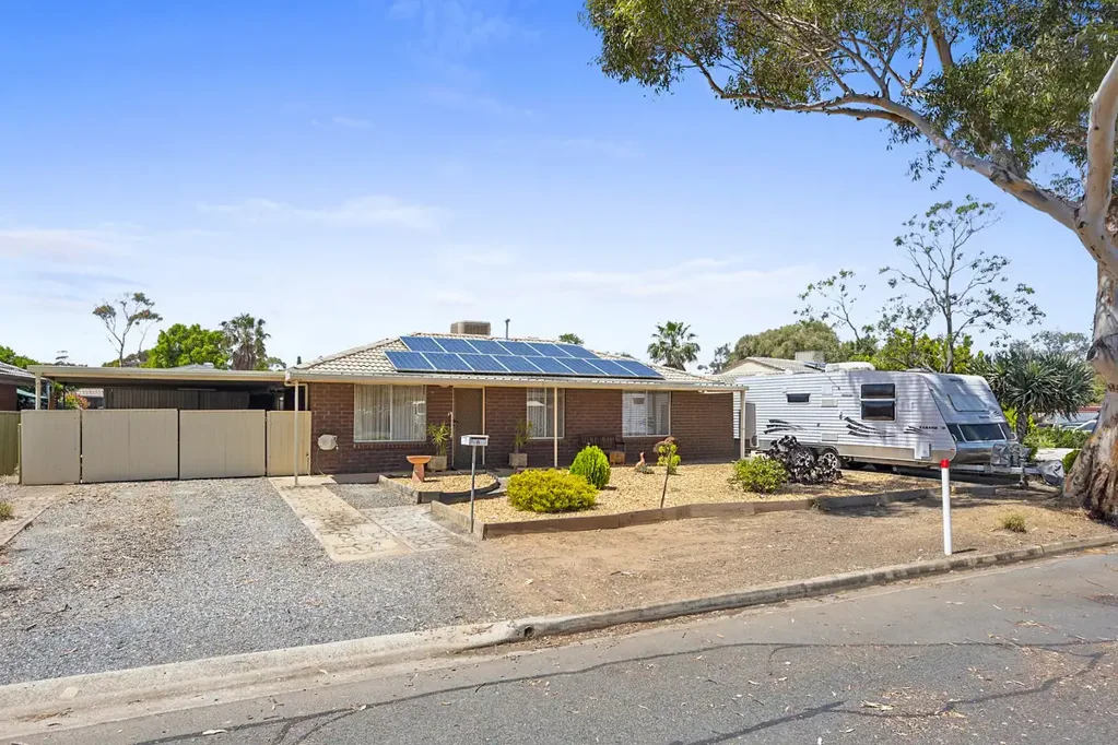 Evanston Gardens 3બેડરૂમ Ideal location