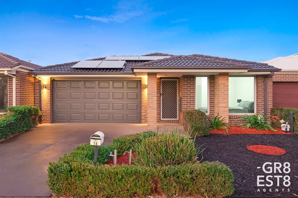 Cranbourne West 3 Bedroom Modern Comfort in the Heart of Cranbourne West