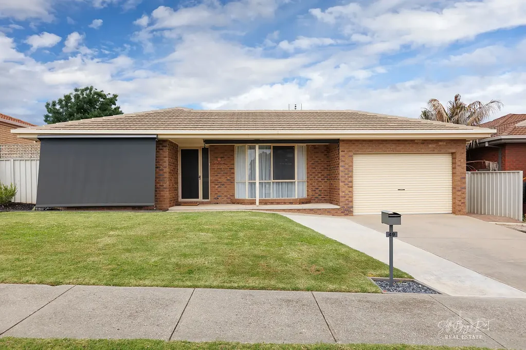 49 KINGFISHER DRIVE, Wodonga, VIC 3690