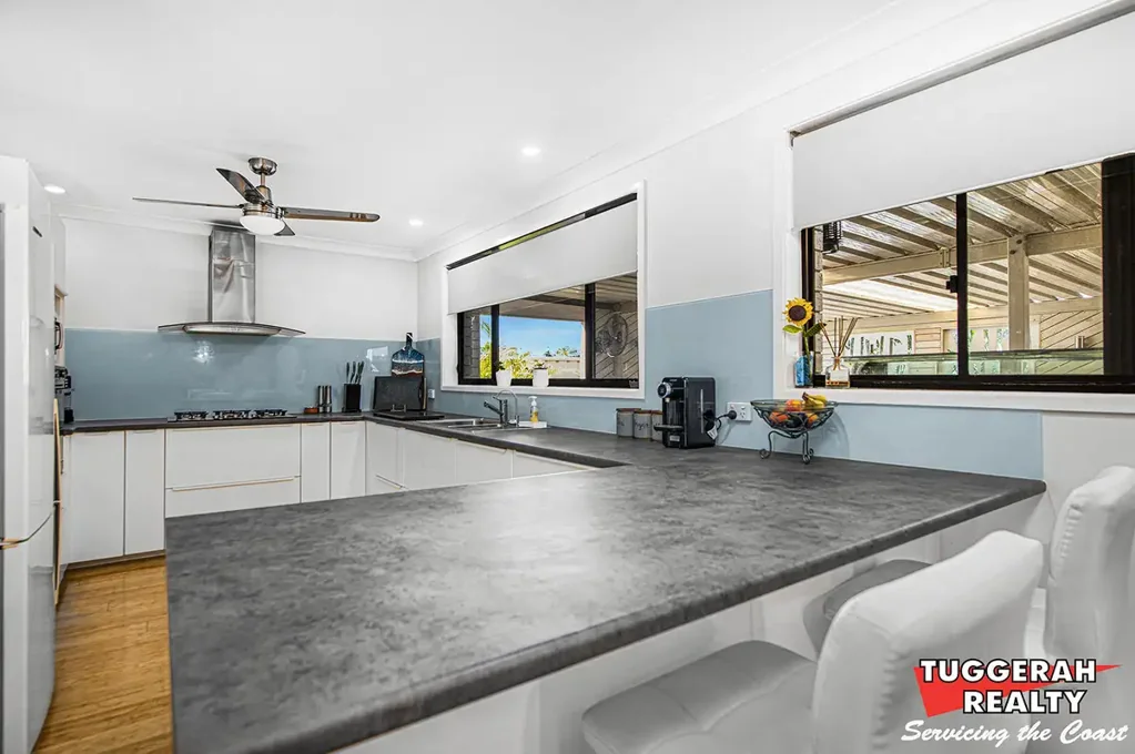 Berkeley Vale 3房  Warm, Family‑Focused
