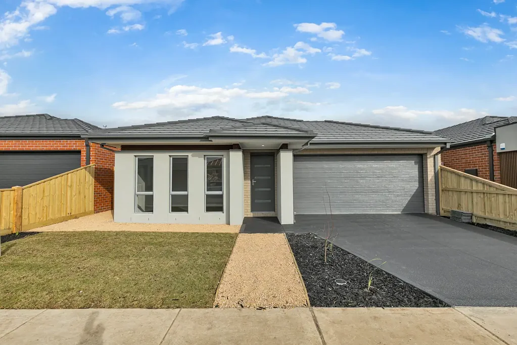 Beautiful Beveridge Property!