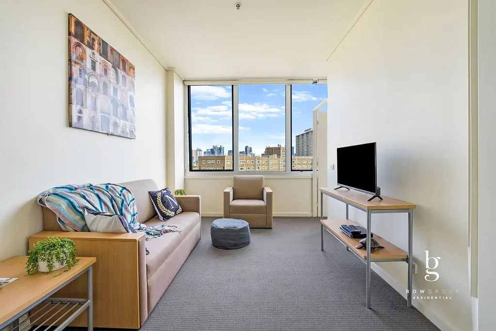 FURNISHED SPACIOUS 2 BEDROOM PLUS STUDY