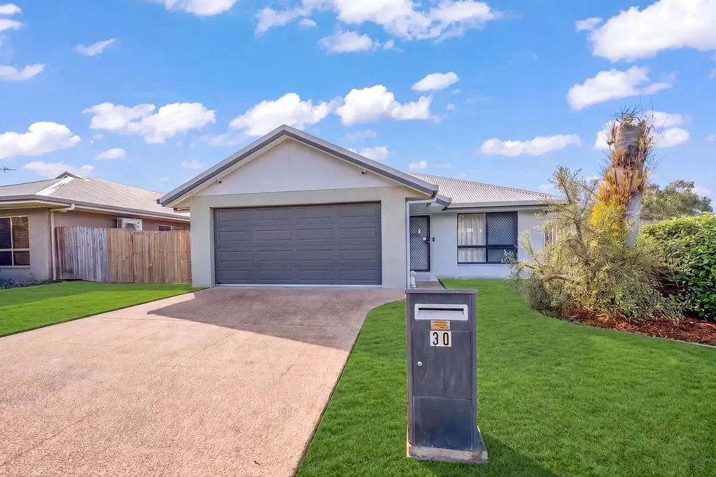 4 Bedroom, Dual Side-Access, Fully Air Conditioned - $750