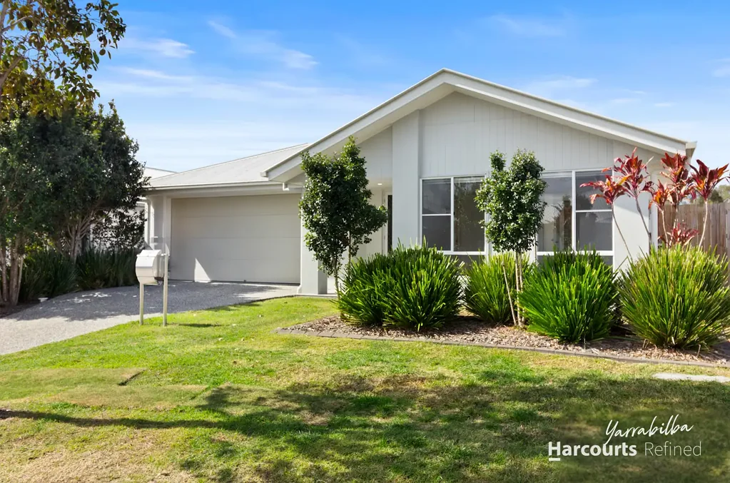 Lovely 4 Bed Family Home in Yarrabilba