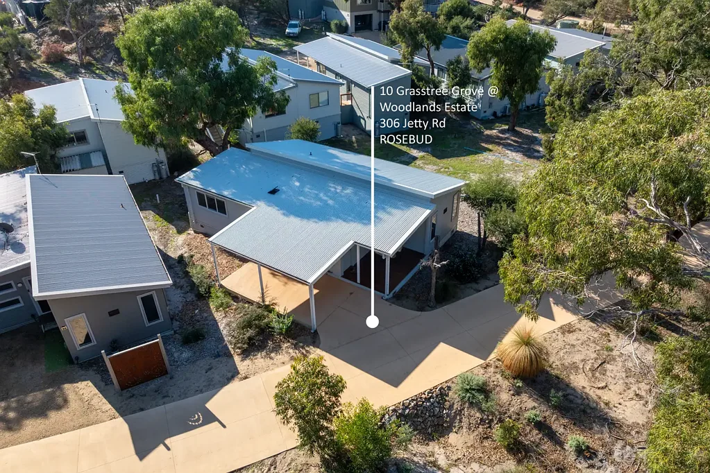 Rosebud 2房 Woodlands Estate 独家社区 40个住宅用地 原生树木环绕 Amberlee Holiday Park度假村式设施 自然与社区融为一体 Two and Three-Bedroom Homes for Over 55s Living.