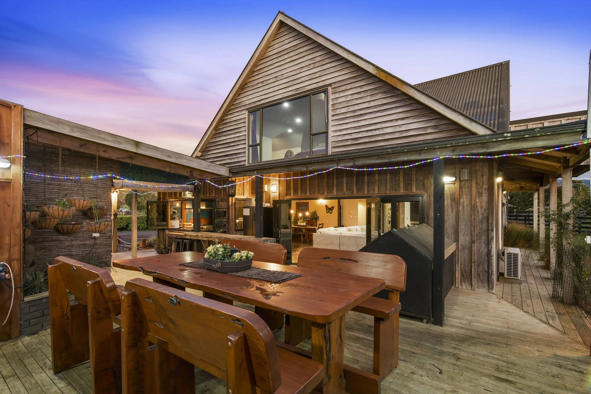 Levin 4Kwarto Two Homes, One Great Lifestyle