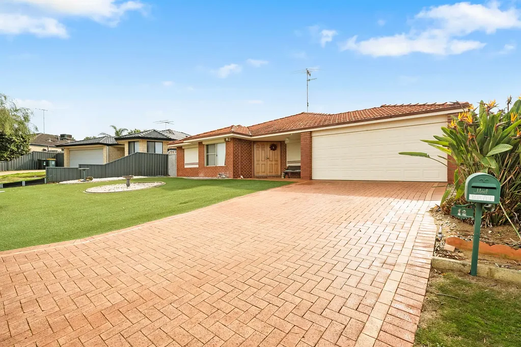 12 Lucidus Retreat, Greenfields, WA 6210
