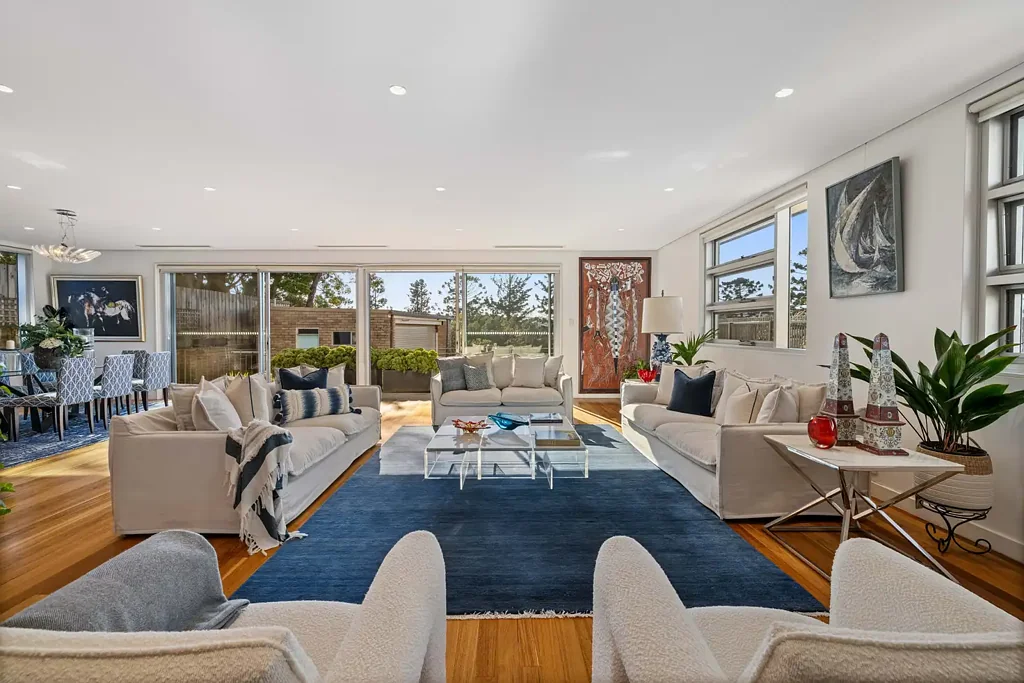 Expansive Family Home Located In Blue-Ribbon Locale