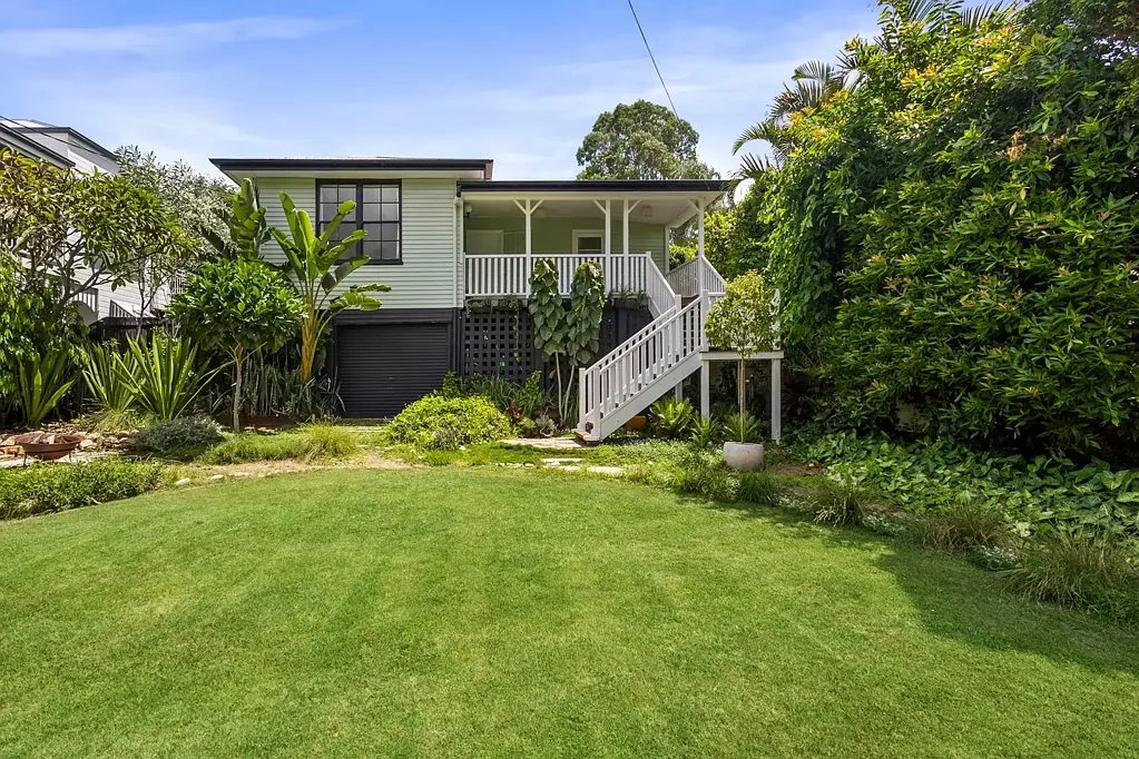 42 Lizzie Street, Bardon, QLD 4065