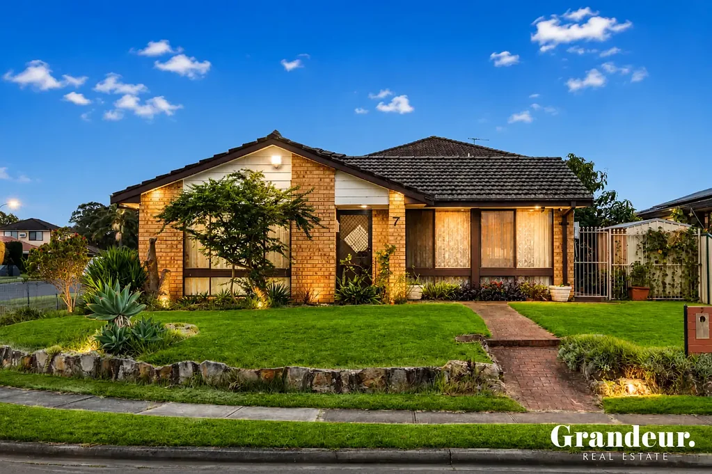 7 Apache Road, Bossley Park, NSW 2176, 4 slaapkamers, 2 badkamers, House