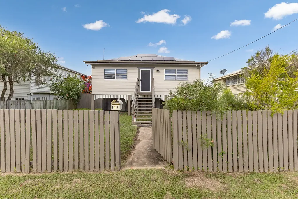 Maryborough 3Kwarto Solid, High & Dry Family Home in a Quiet Location