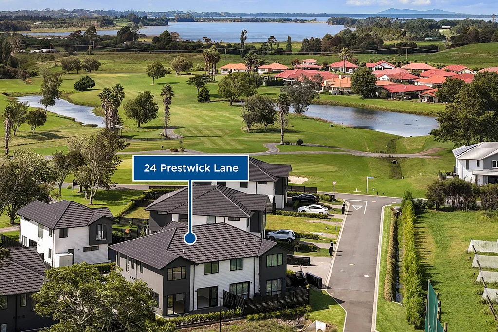 Katikati 3 Bedroom Fairview Easy Living Townhouse - Must Go!
