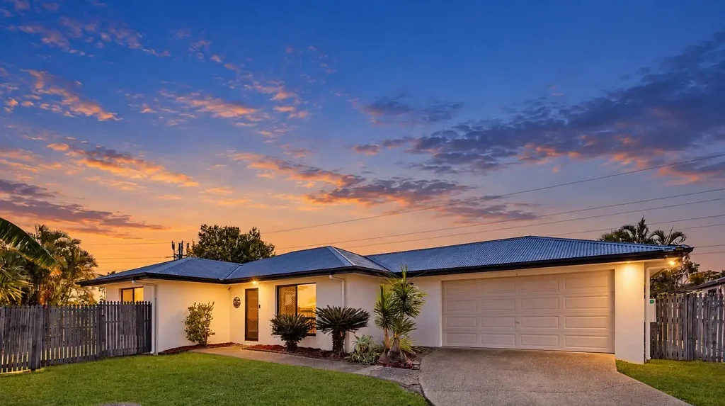 Kirwan 3 Bedroom Spacious Family Living with a Huge Entertaining Area and Shed