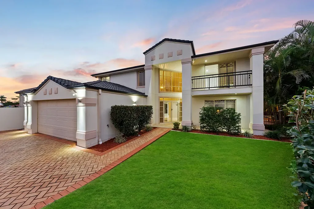 Thornlands 6 Bedroom GET IN QUICK!