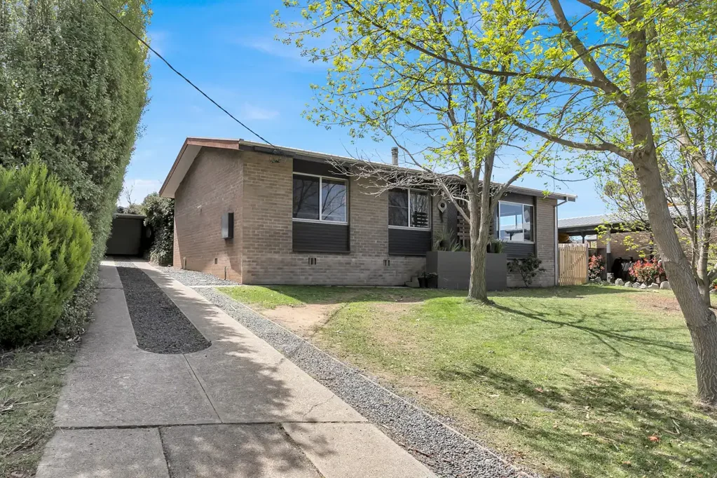 Jindabyne 3房  Position, Potential and Value!