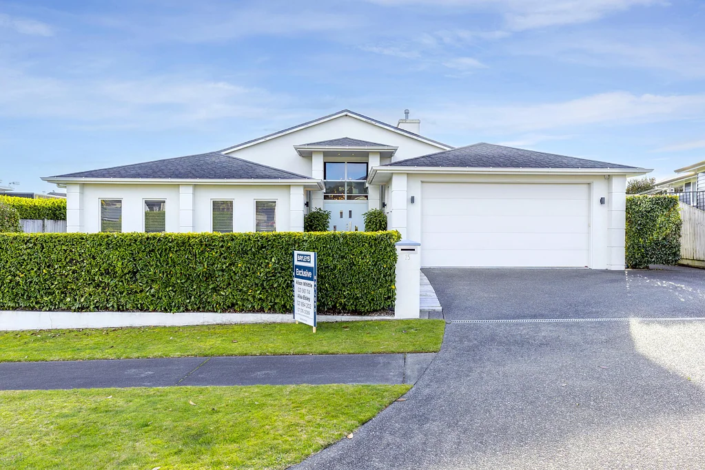 Waipahihi 4غرفة نوم Entertainers dream home