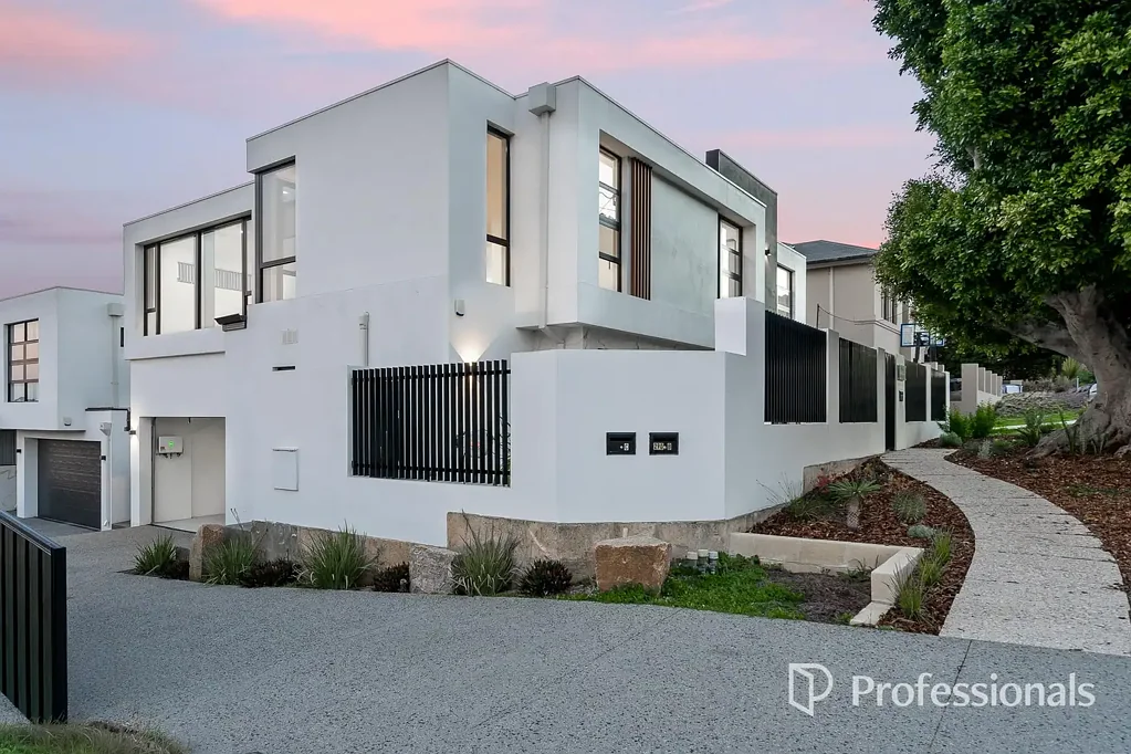 Yokine 5ห้องนอน CONTEMPORARY FAMILY HOME WITH PREMIUM FINISHES