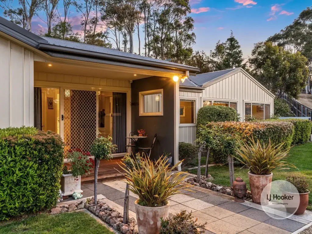 New Norfolk 4 Bedroom Exceptional country home!