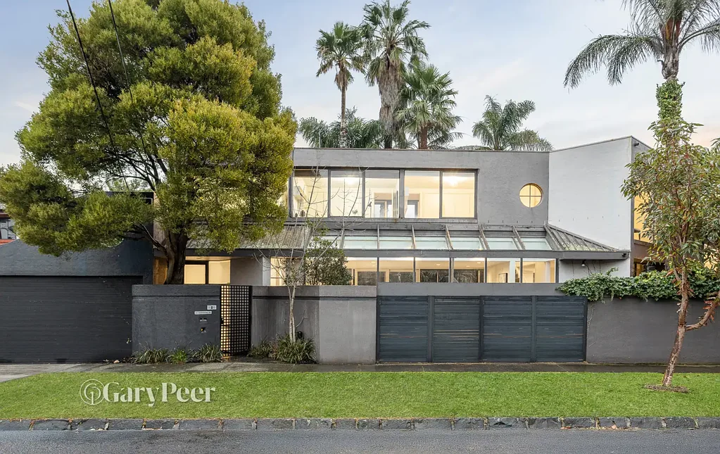 Caulfield South 5ਬੈੱਡਰੂਮ Seamless indoor-outdoor living & entertaining