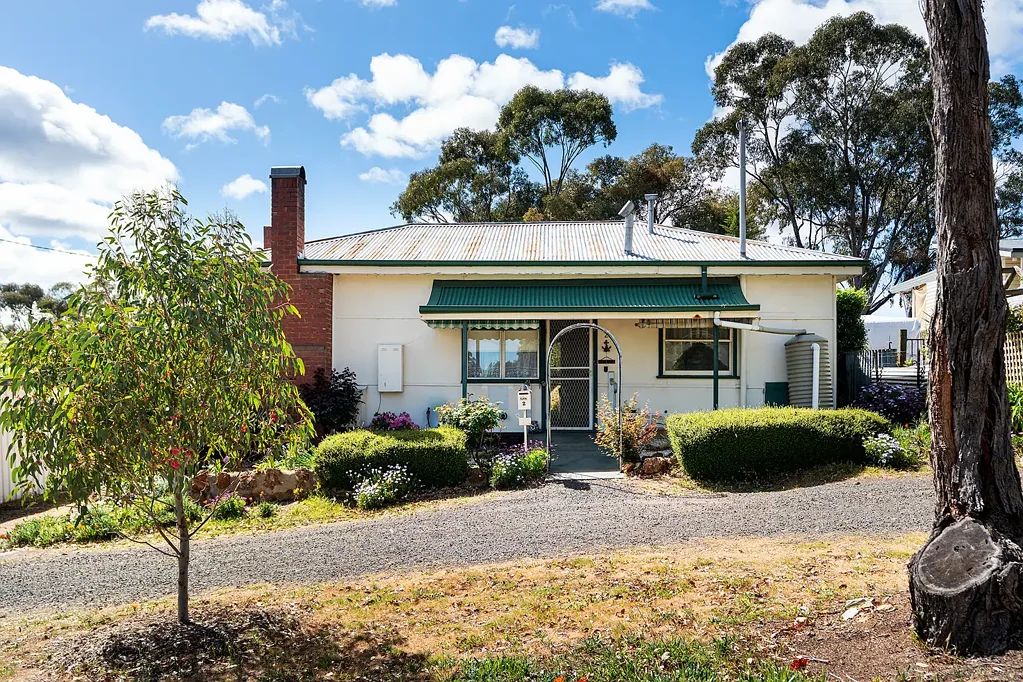 2 Kaweka Street, Castlemaine, VIC 3450