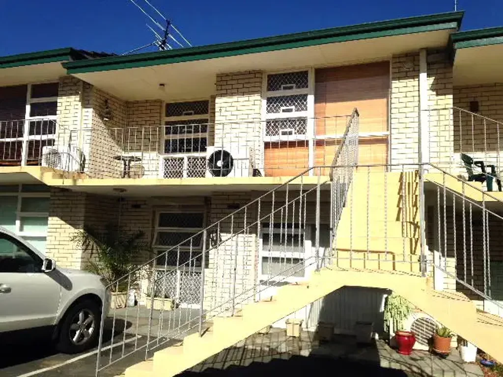 Perfectly Positioned Lifestyle Apartment
