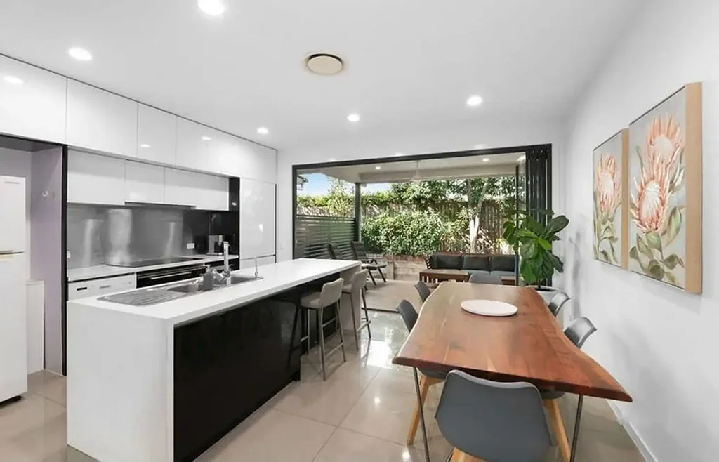 Spacious Tri-Level Townhome Just Minutes from Brisbane CBD