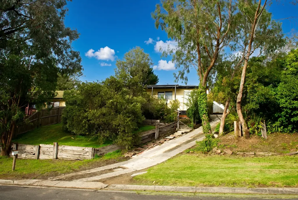 Woori Yallock 3Moenga Privacy, Space & Stunning Yarra Valley Outlook!