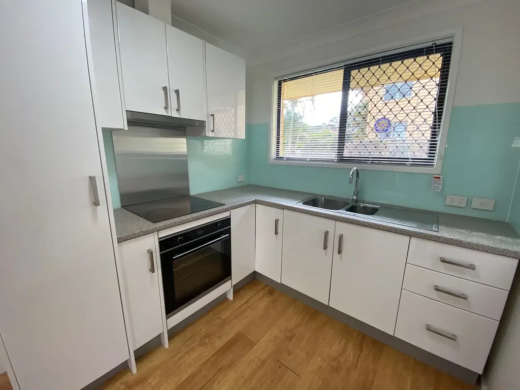 Duplex - Walk to the Beach