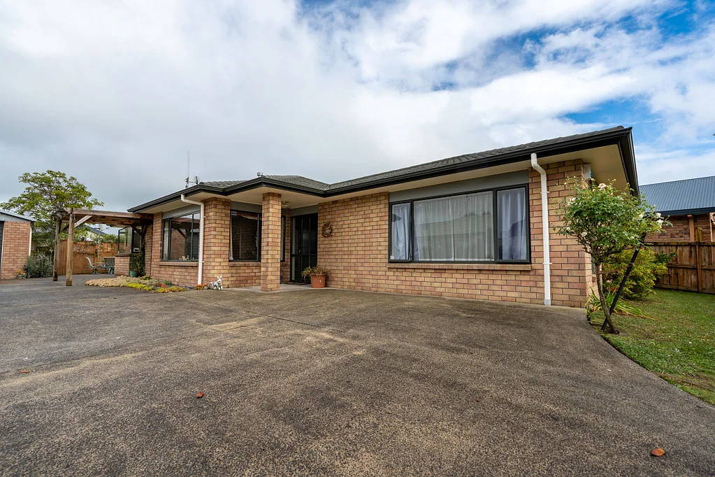 25 Catalina Drive, Melville, Hamilton, Waikato