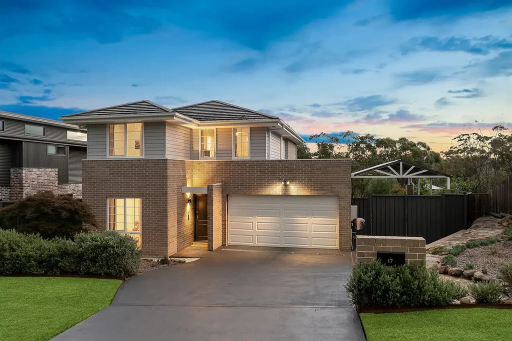 17 Spring Street, Springwood, NSW 2777