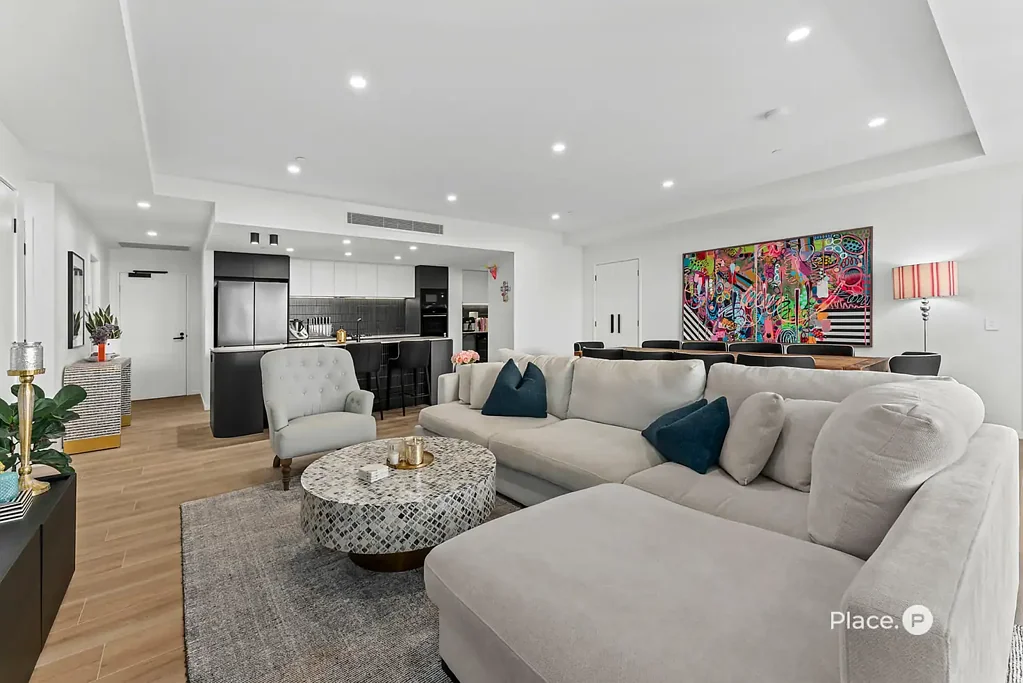 Stones Corner 4 Slaapkamer Expansive Apartment Living with Everything at Your Doorstep