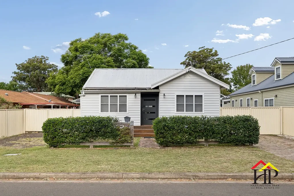 32 Harrington Street, Elderslie, NSW 2570