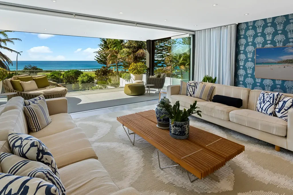 Curl Curl 4 Bedroom A GRAND MASTERPIECE WITH EXPANSIVE VIEWS
