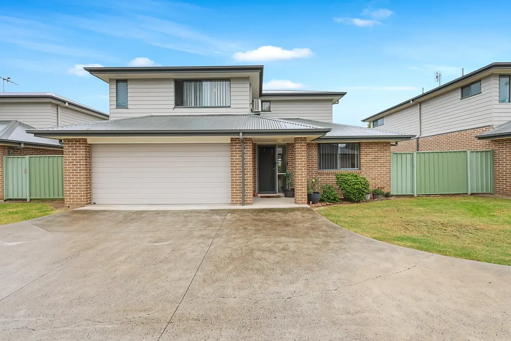 Four Bedroom Townhouse in a Prime Position