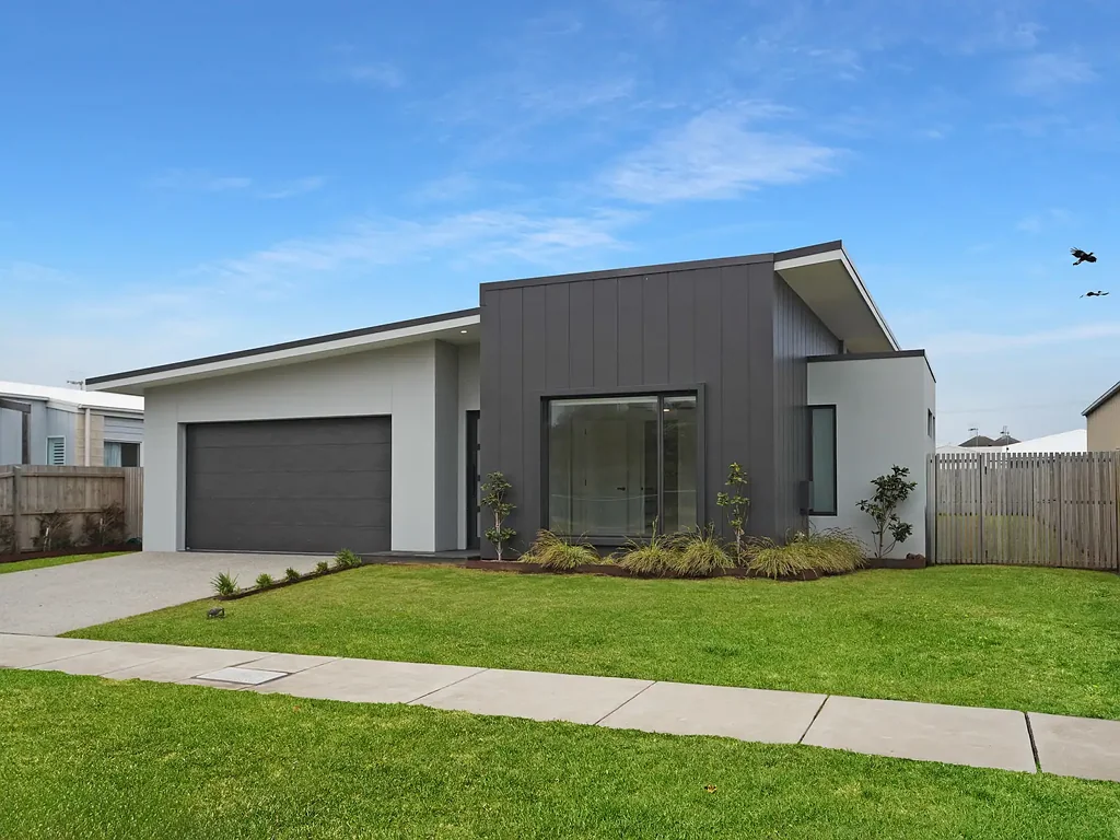 7 Hill Street, Port Fairy, VIC 3284
