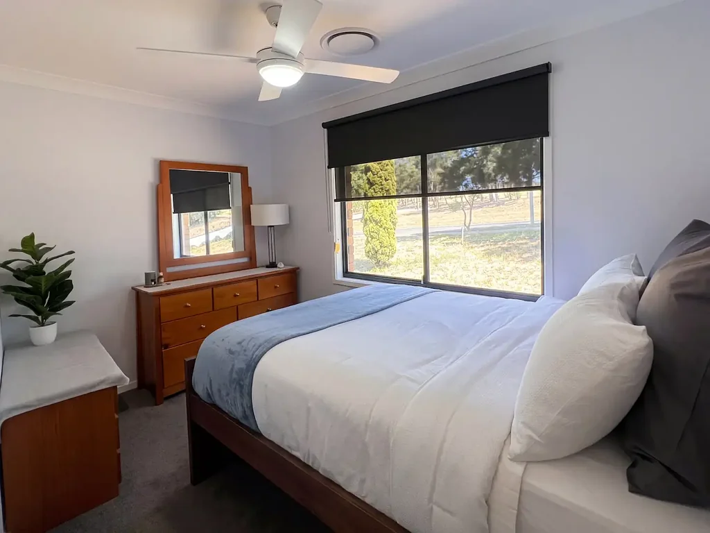 One bedroom for lease in a shared household in Muswellbrook, NSW - $280 rent per week, fully furnished, most bills included